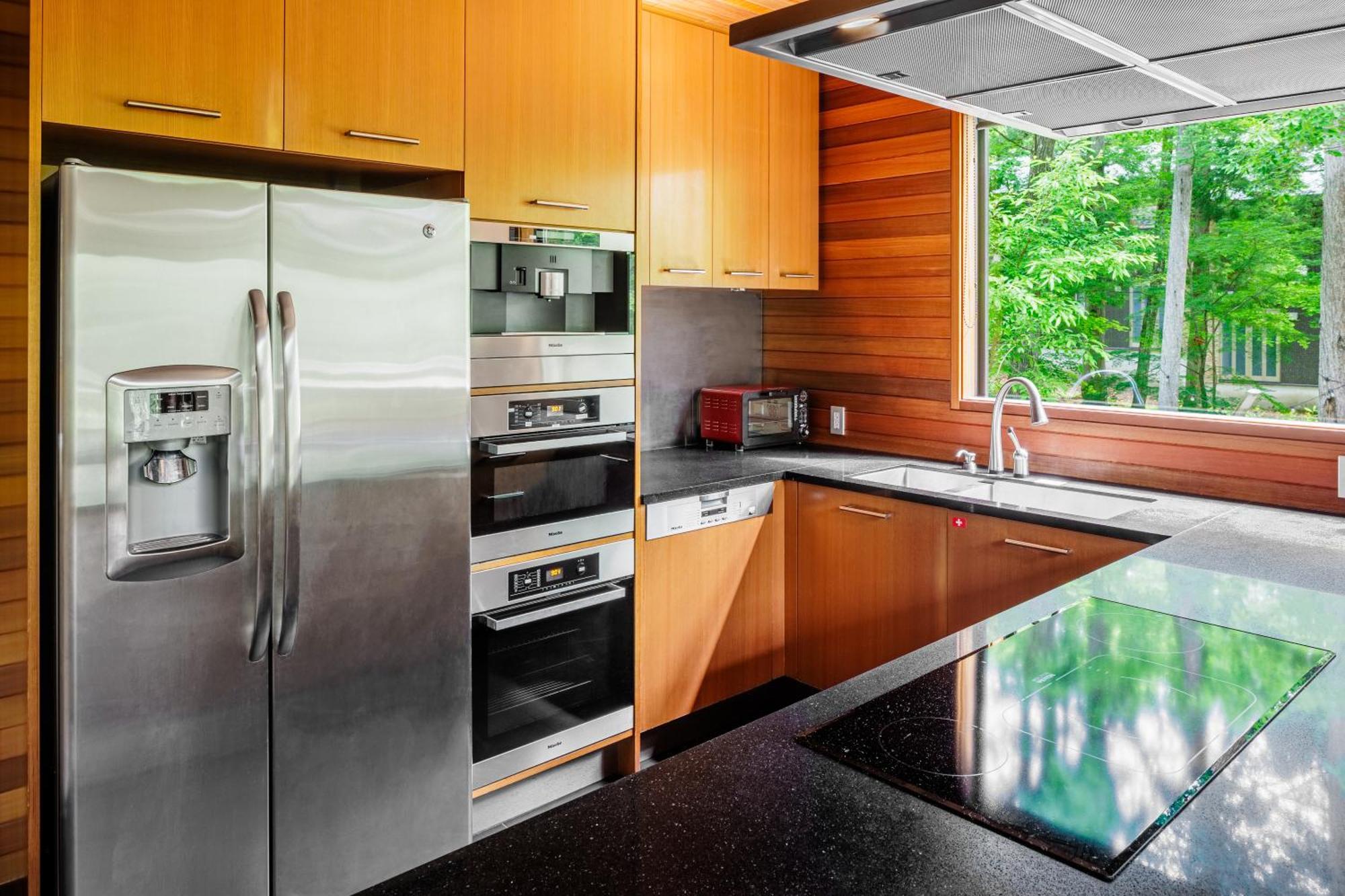 Phoenix By Hhg Chalet *